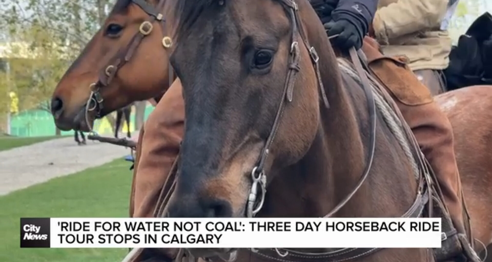 'Ride for water not coal': three day horseback ride tour stops in Calgary