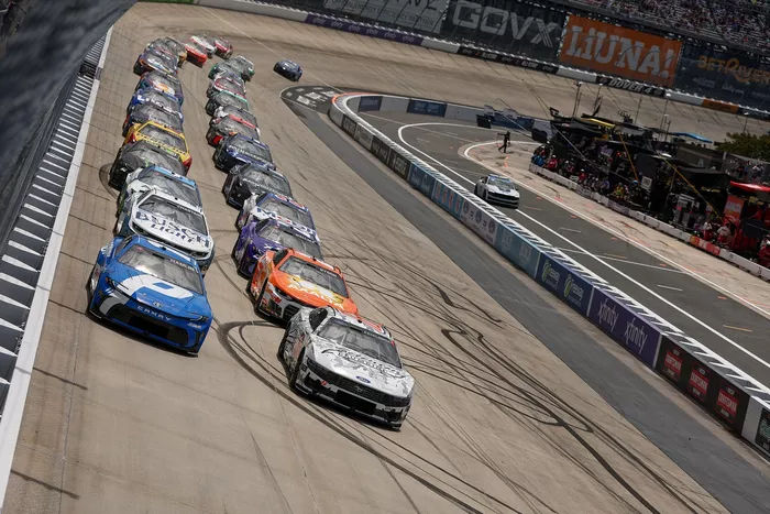Denny Hamlin, Joe Gibbs Racing, Brad Keselowski, RFK Racing