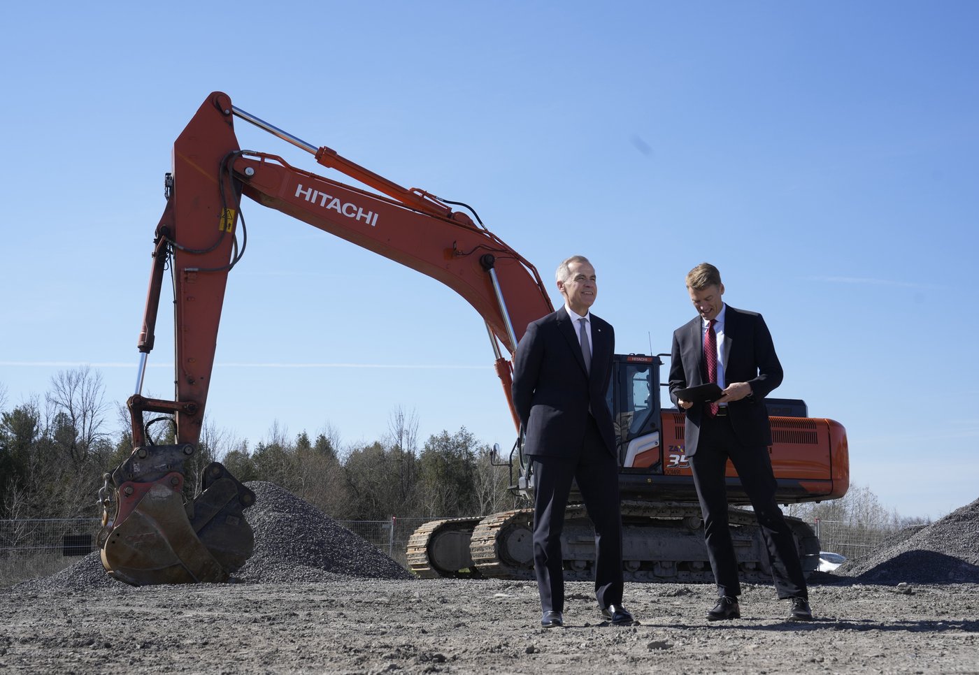 Ottawa still pledging to double construction pace despite home building headwinds