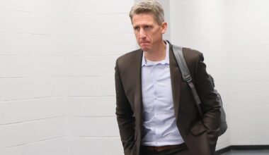 NHL Insider Blasts Oilers For Coaching Change, Defends Kris Knoblauch
