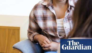 Melbourne psychiatrist refuses new patients who don’t consent to AI note-taking | Health