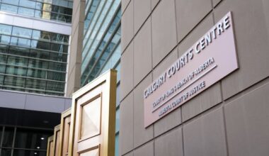 Calgary drug dealer who shot client acted in self-defence, lawyer argues