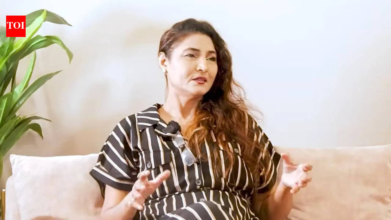 'Mamta Kulkarni, Divya Bharti were arrogant; Sanjay Dutt, Mithun Chakraborty treated us like friends,' reveals dancer Rubina Khan |
