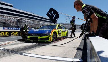 Team Penske makes another pit crew change for Ryan Blaney