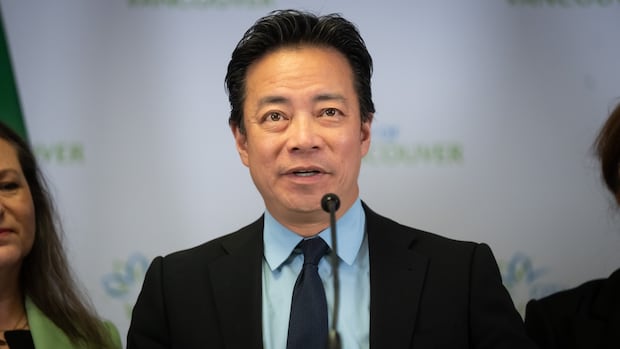 Vancouver passes mayor's motion to pause emissions tracking, ban on natural gas heating in new homes