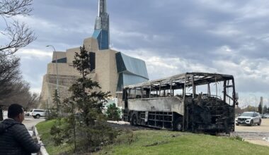 Teen charged after bus carrying U.S. minor league baseball team torched in Winnipeg