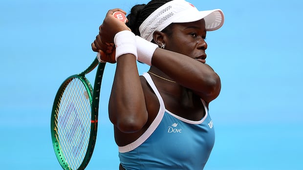 Mboko defeats fellow Canadian Fernandez in French Open tune-up