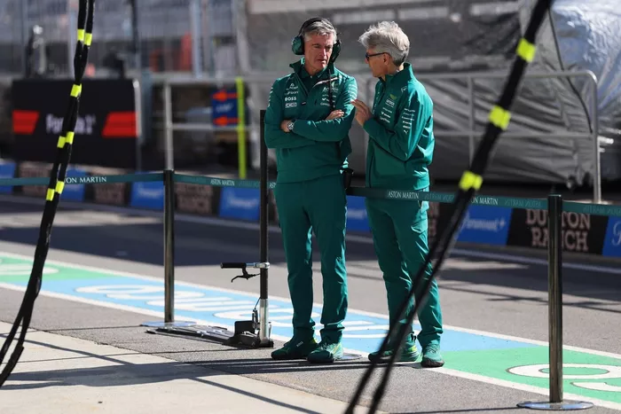 Andy Stevenson, Sporting Director, Aston Martin F1 Team and Mike Krack, Chief Trackside Officer, Aston Martin F1 Team talk in the Pitlane