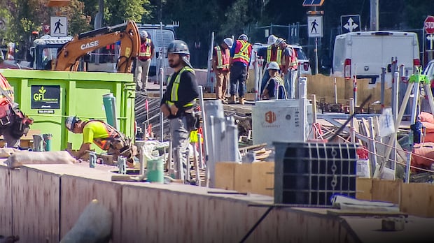 Edmonton employing strategies to ease traffic headaches during busy construction season