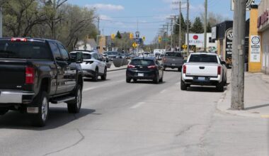 Winnipeg seeks fixes for 'congested and extremely unreliable' stretch of St. Mary's Road