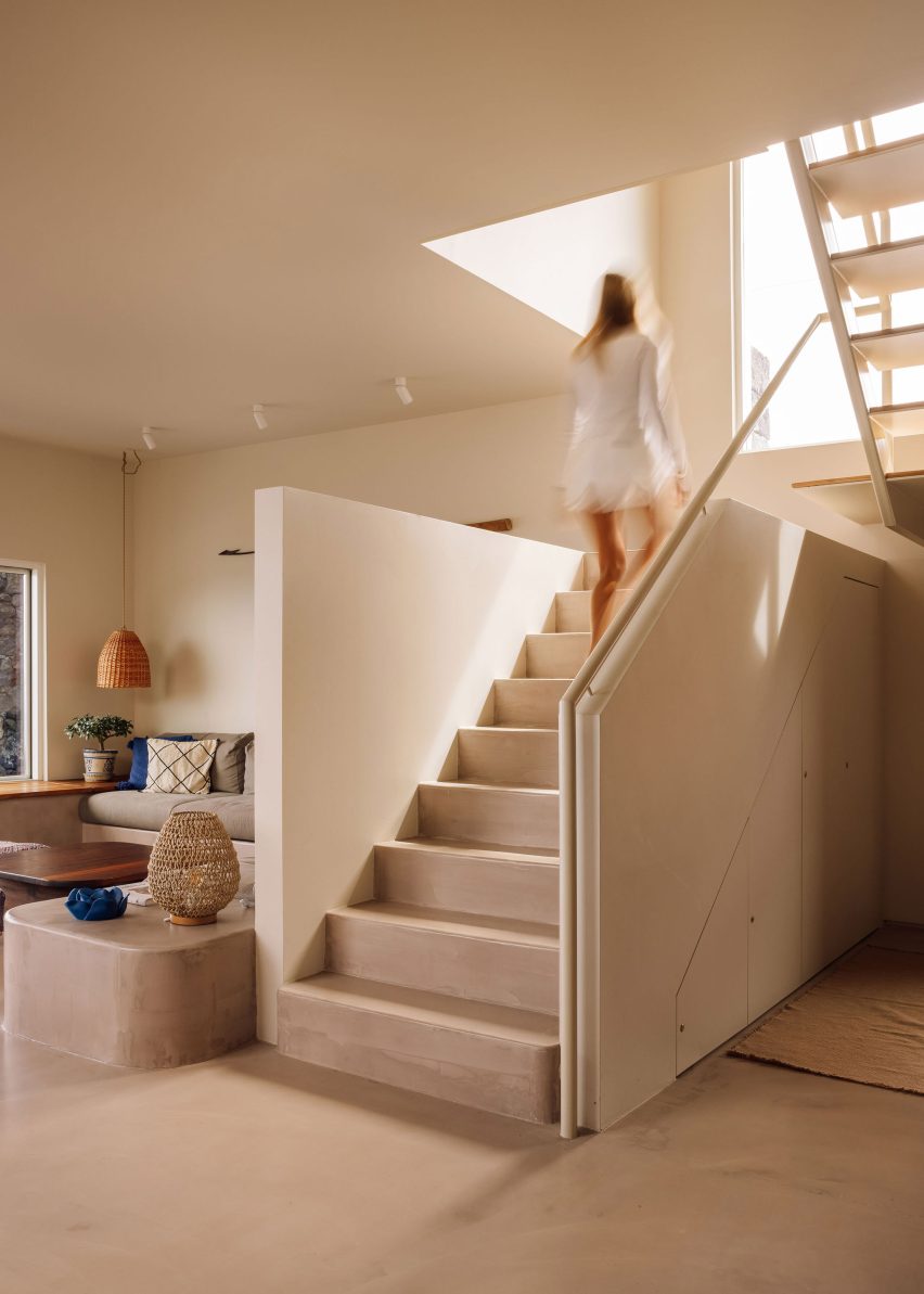 The Blue House Atelier Backlar staircase