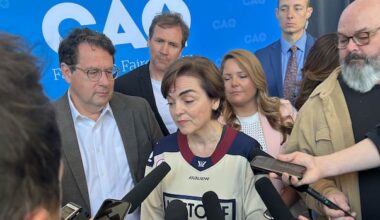 Quebec premier defends spending promises after finance minister's concerns revealed