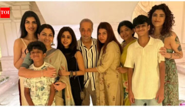 Khushbu Sundar: 'Dragon' actor Khushbu Sundar backs Aarti Ravi with ‘My Family’ post amid Ravi Mohan ‘Idly Nadigai’ row; netizens react | Tamil Movie News