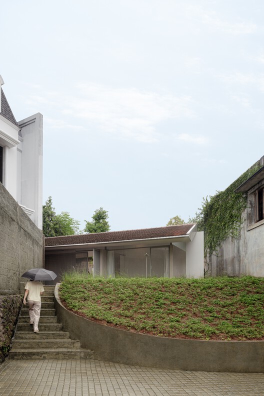 24 m’ House / dua studio - Image 2 of 28