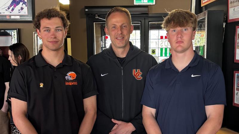 Neumann's Notes: Pair of Dinos Recruits to play in annual Shrine Game