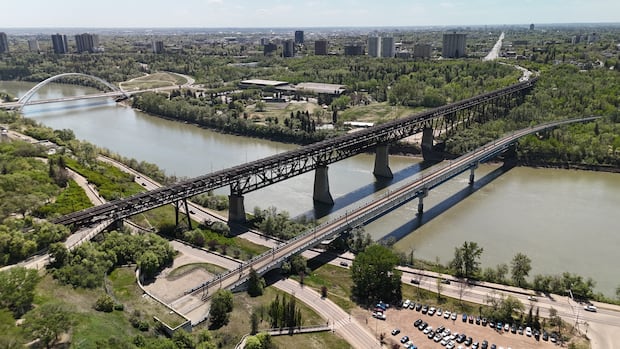 What could Edmonton’s High Level Bridge replacement look like?