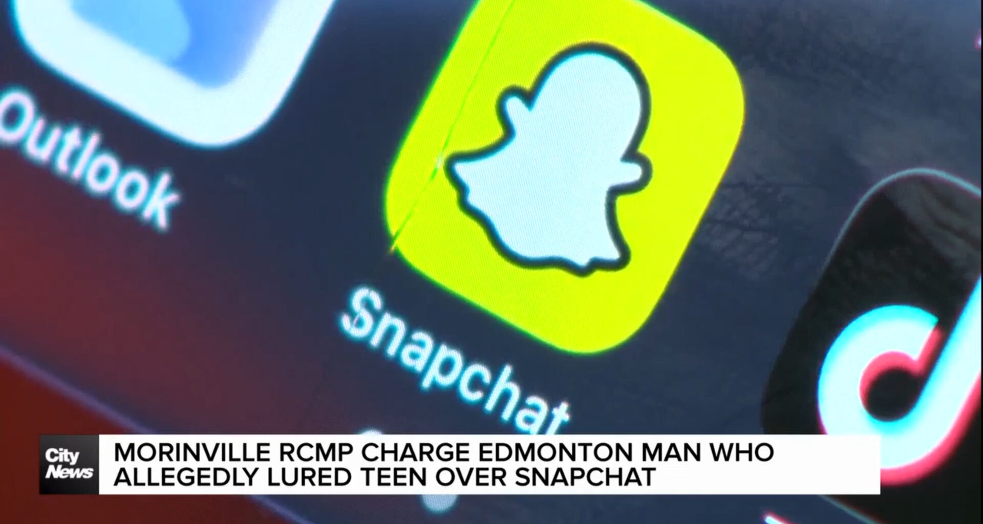 Alberta RCMP charge Edmonton man who allegedly lured teen on Snapchat