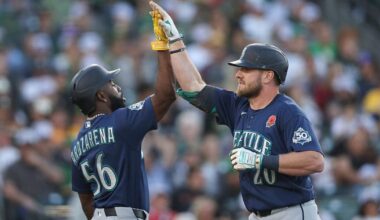 Mariners slug four home runs in 9-2 win over Athletics