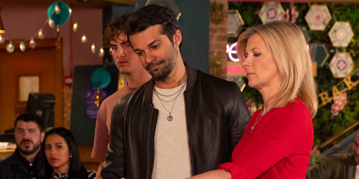 Coronation Street airs ruthless debut for newcomer Idris