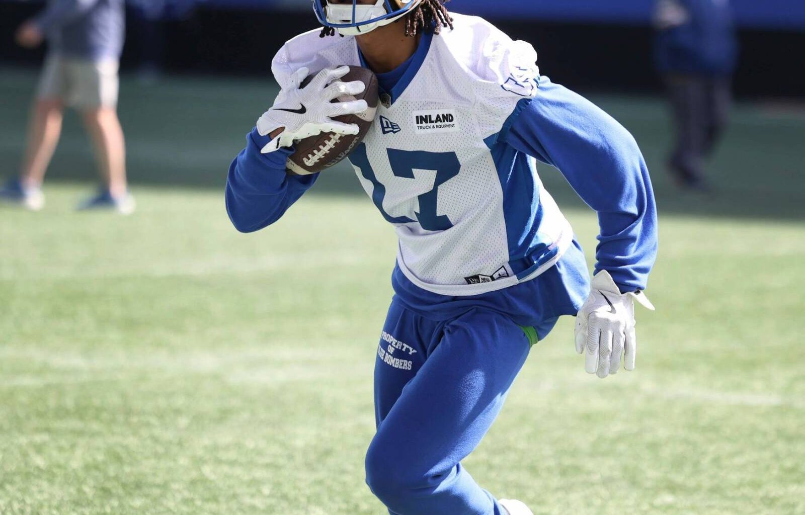 Singer a studious student for the Blue and Gold – Winnipeg Free Press