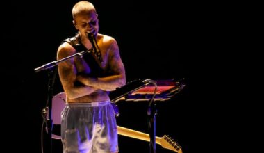 Justin Bieber's best male pop artist win sets American Music Awards record