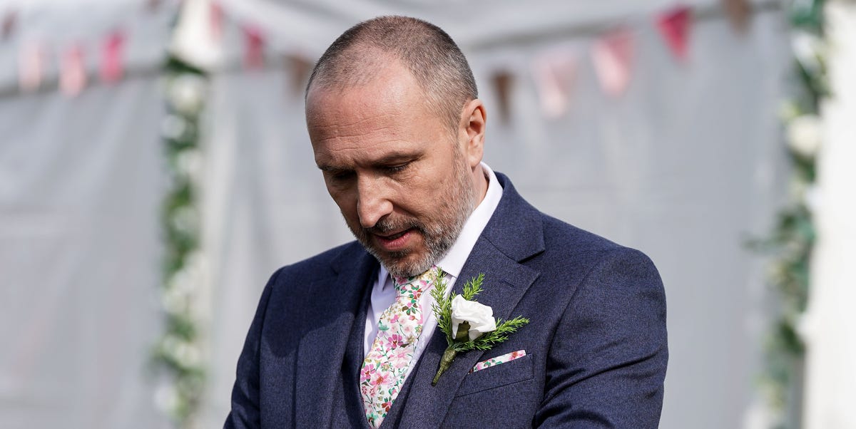 EastEnders airs devastating Vicki and Ross wedding twist in early iPlayer release