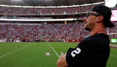Watch Texas A&M Heisman winner Johnny Manziel TKO opponent