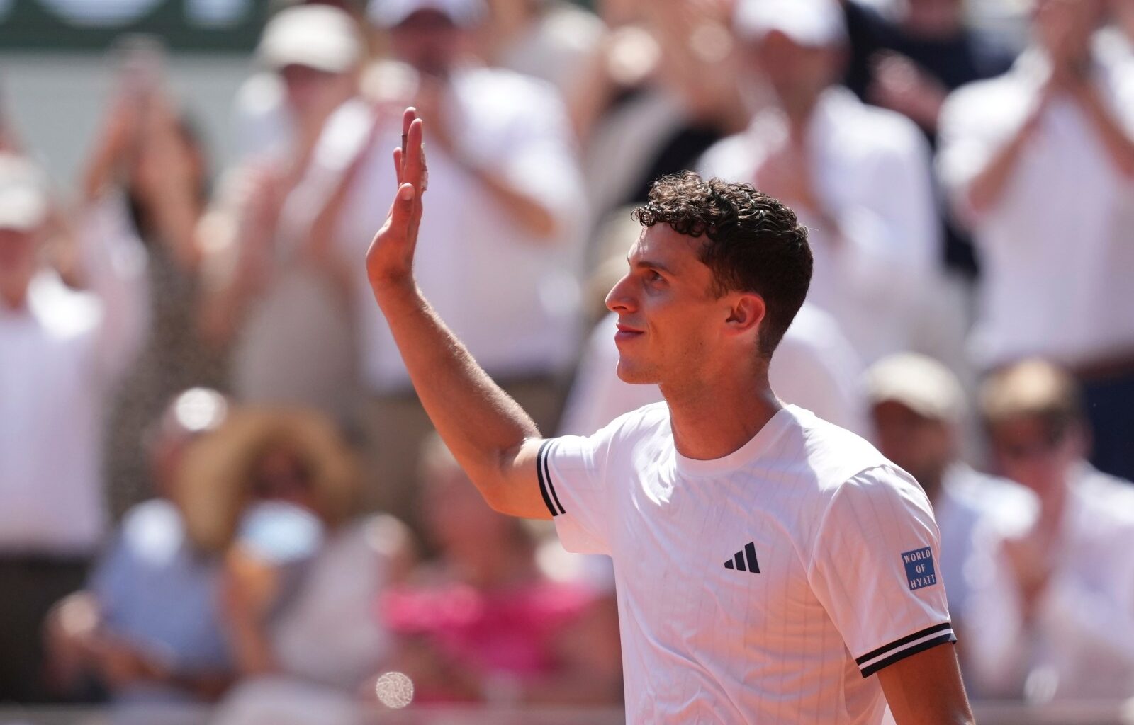 No longer in big brother’s shadow: Juan Manuel Cerundolo shocks Jannik Sinner at French Open – Winnipeg Free Press