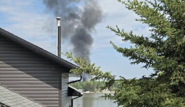 Central Alberta wildfire spurs evacuation order for part of Barrhead County