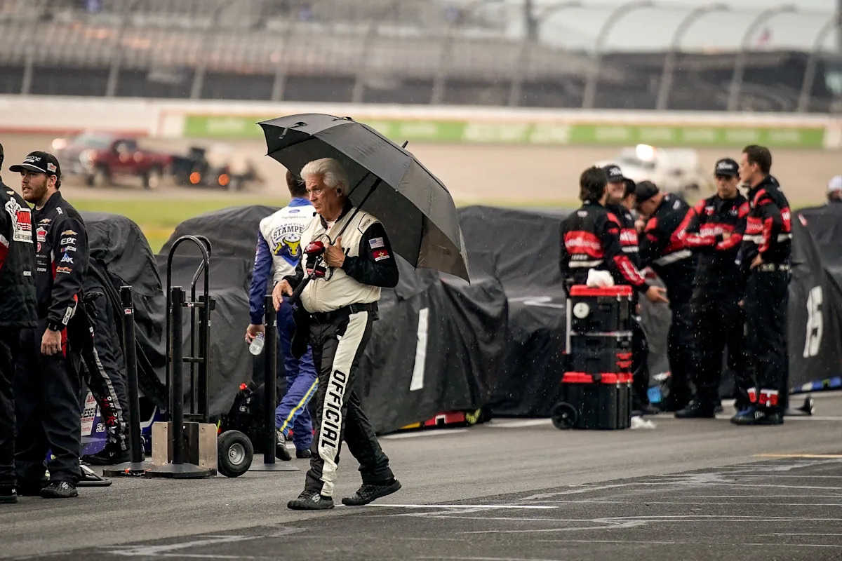 NASCAR Truck Series race at Nashville under weather delay