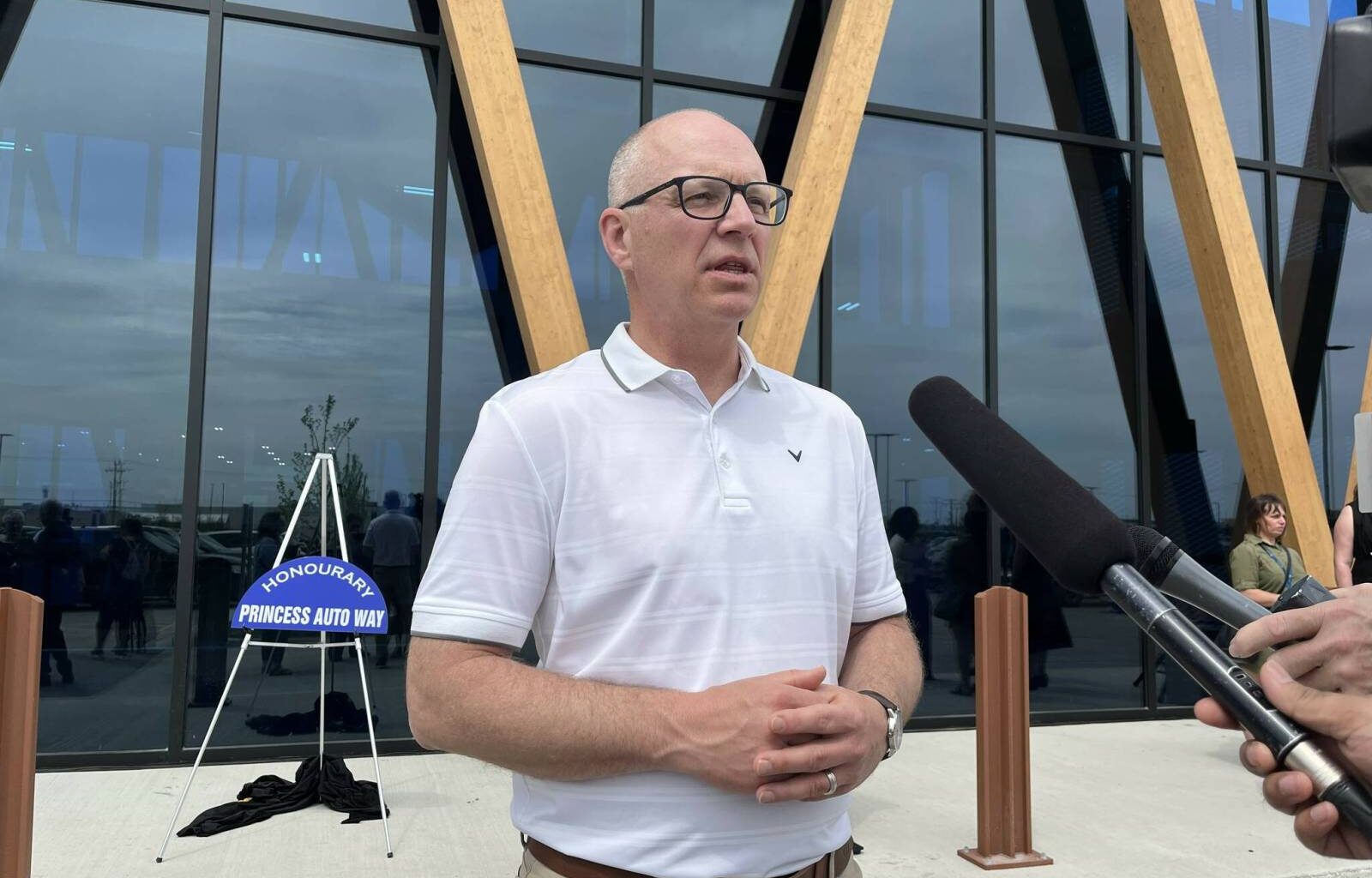 Winnipeg acknowledges ‘generous, philanthropic’ family with honorary road renaming – Winnipeg Free Press