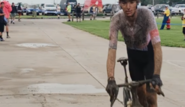 Romain Bardet and Thomas De Gendt abandon Unbound 2026