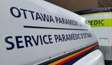 Man in critical condition, teenager injured in Mooney's Bay stabbing on Saturday night