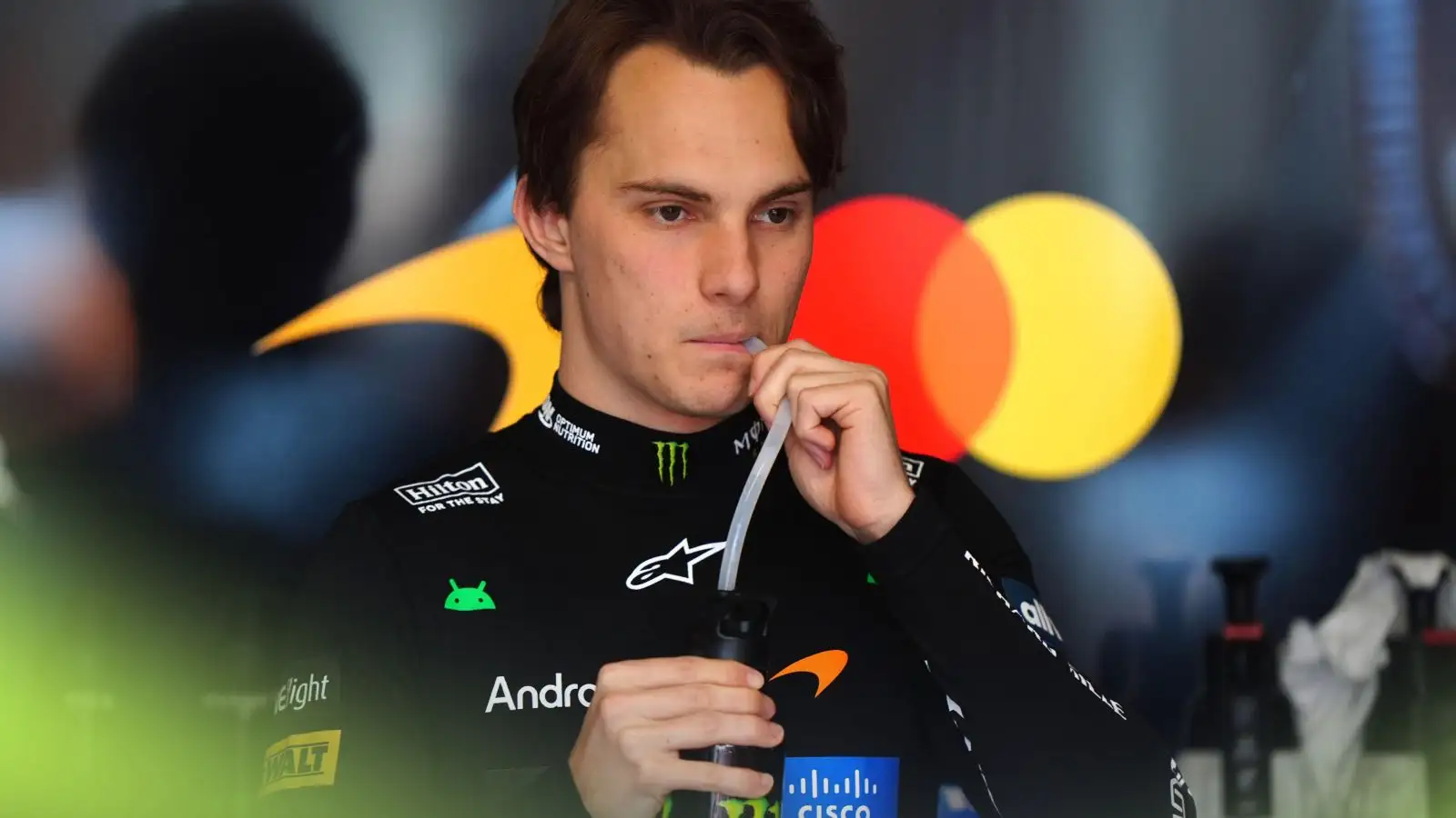 Oscar Piastri 'couldn't handle the pressure' as Raikkonen spots new 'trap'