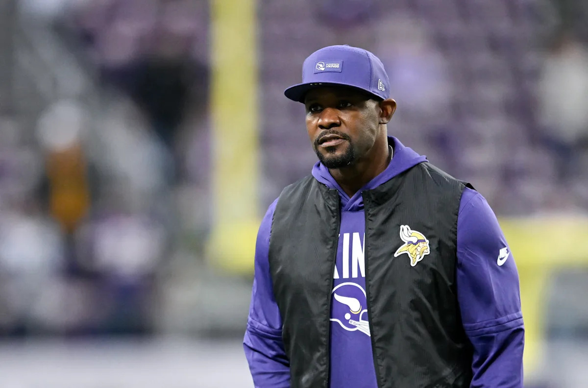 Brian Flores' legal team served subpoenas to 25 NFL teams as part of racial-discrimination lawsuit against league