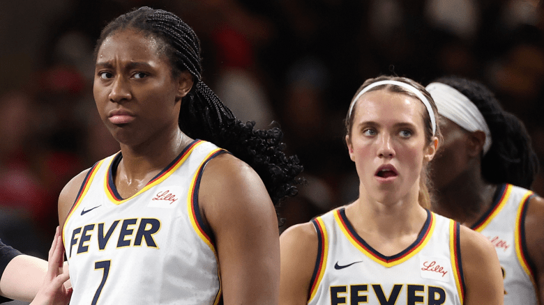 Aliyah Boston and Lexie Hull of the Indiana Fever