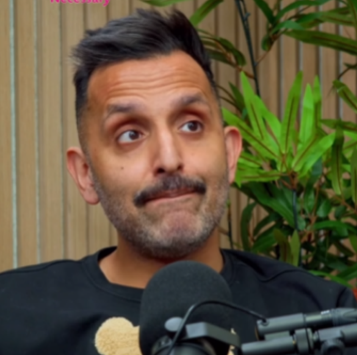 Dr Amir Khan