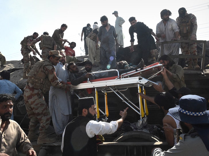 main-pakistan-explosion-getty-1