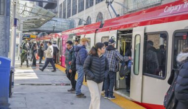 Calgary mayor pushes for preservation of free fare zone