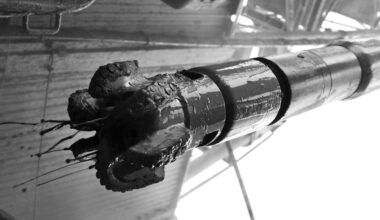 US Crude Oil, Gasoline Inventories Sinking Fast