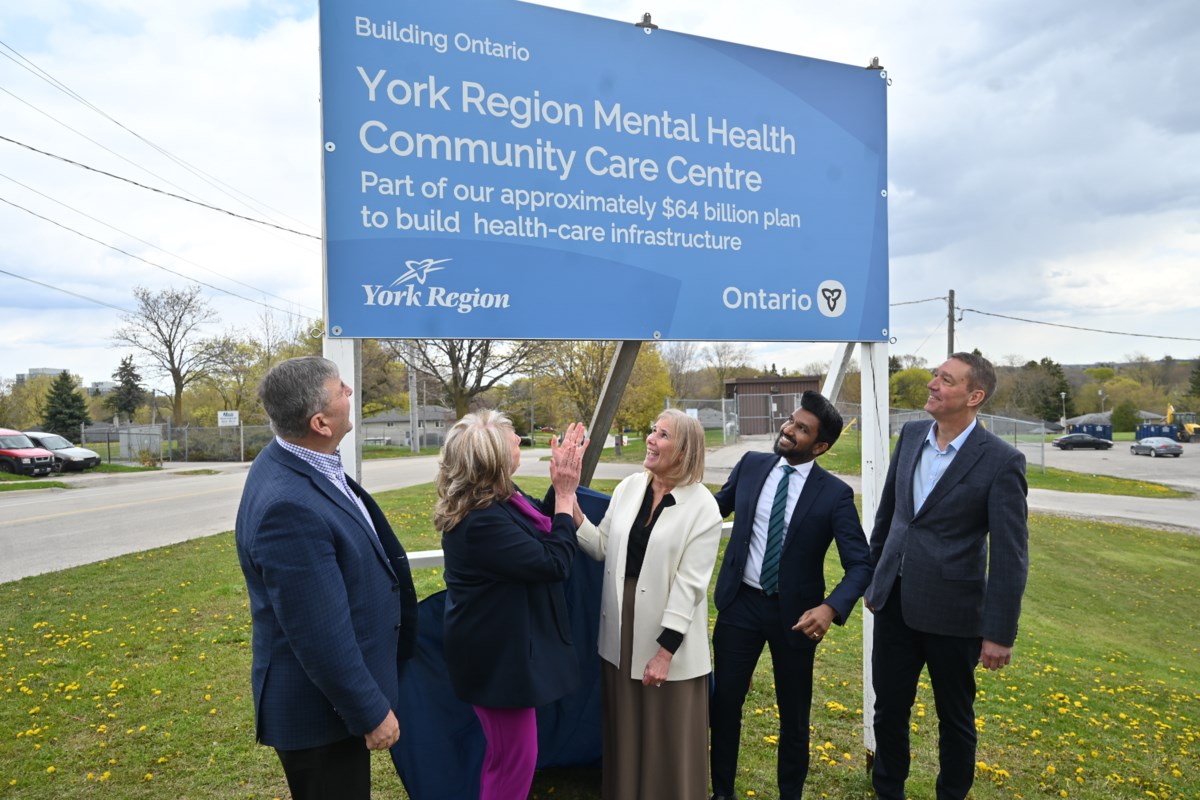 'Building Ontario' sign unveiled to mark commitment to York Region mental health hub