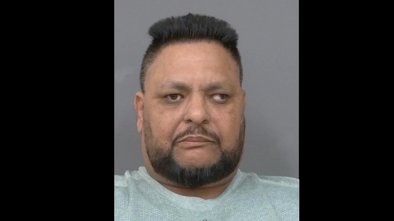 Man arrested after vehicles illegally towed in Brampton