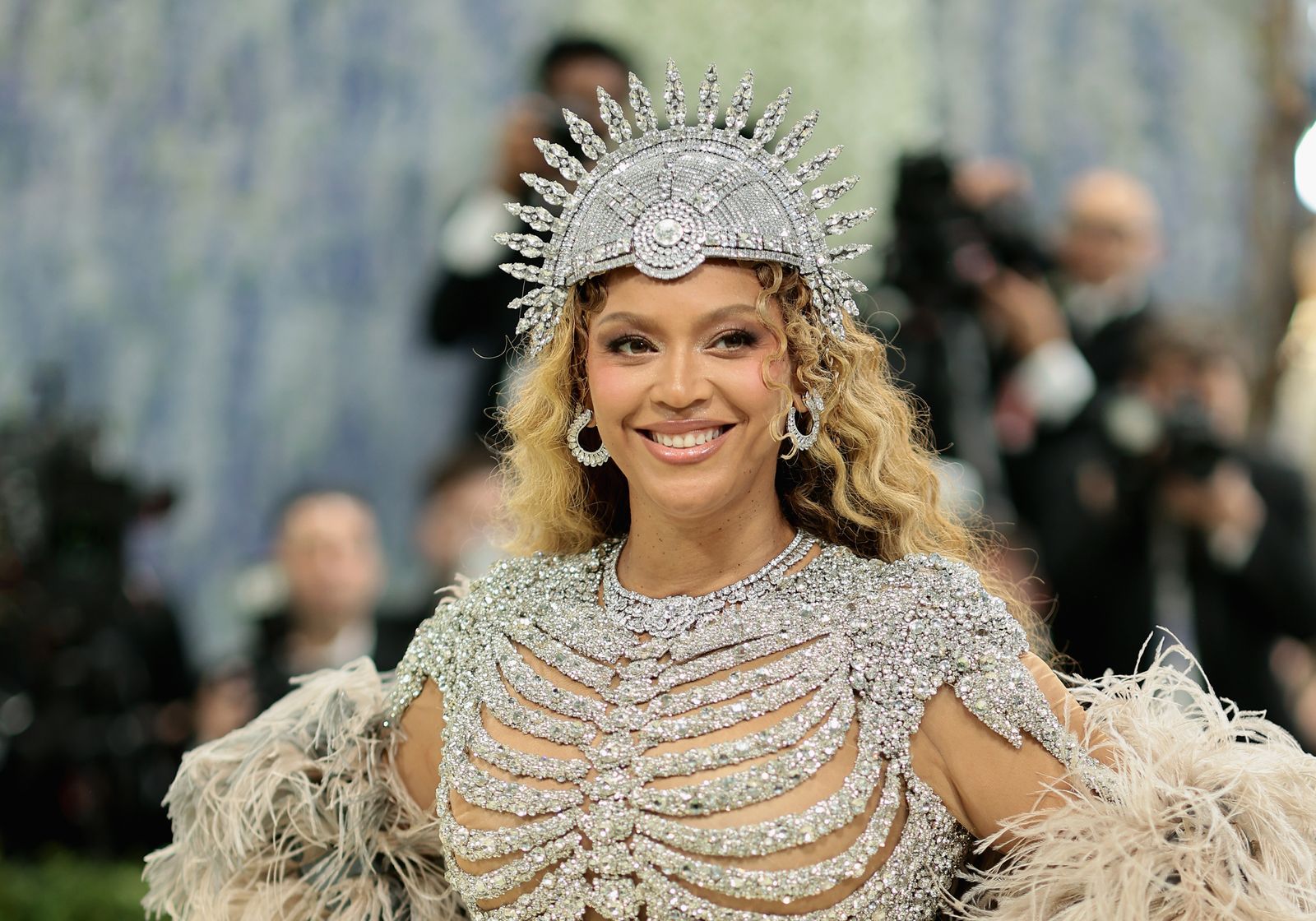 NEW YORK NEW YORK MAY 04 Beyonc attends the 2026 Met Gala celebrating Costume Art at the Metropolitan Museum of Art on...