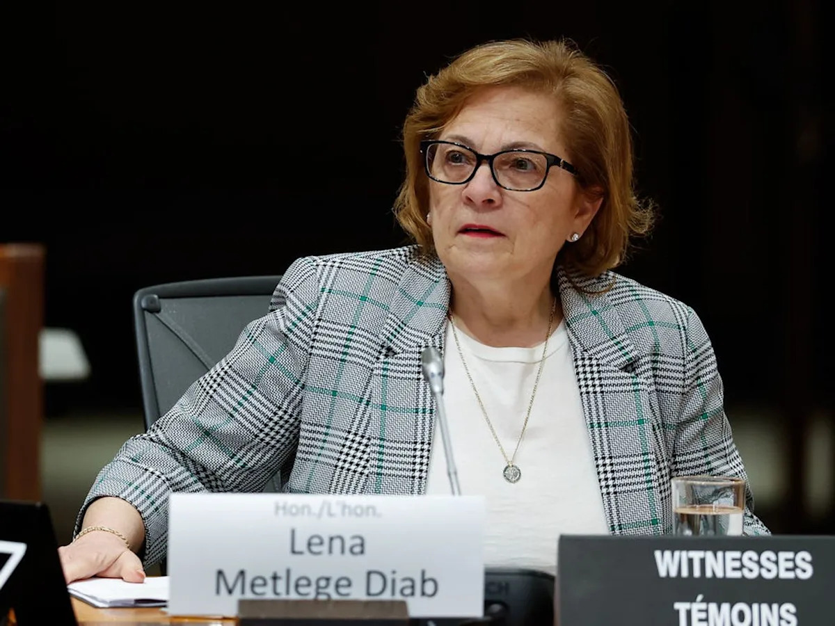 FIRST READING: Ottawa has no idea how many temporary migrants are still here