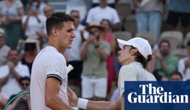 Alex de Minaur knocked out of French Open after letting lead slip | French Open 2026