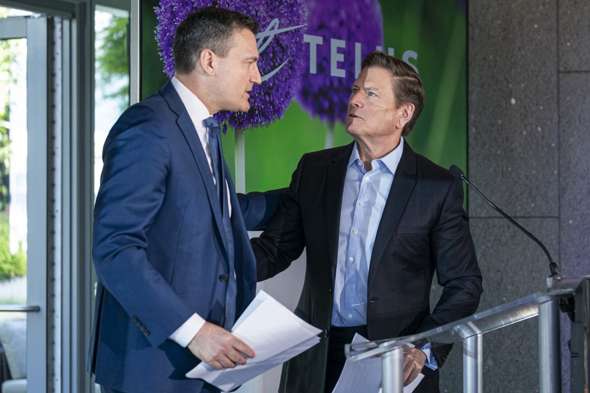 Telus and feds announce AI data cluster in B.C. to boost 'sovereign' computing power