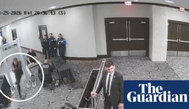 Video shows moment shooter tried to storm White House dinner, officials say | White House correspondents' dinner shooting
