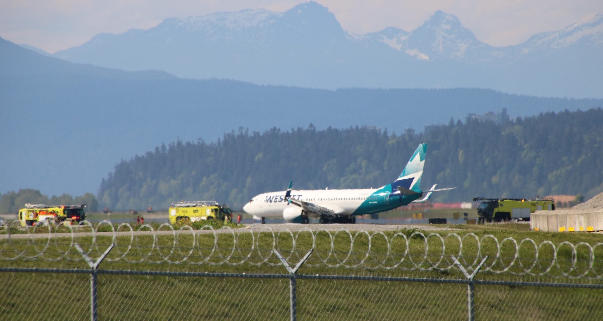 Outbound WestJet plane returns to YVR due to mechanical issue