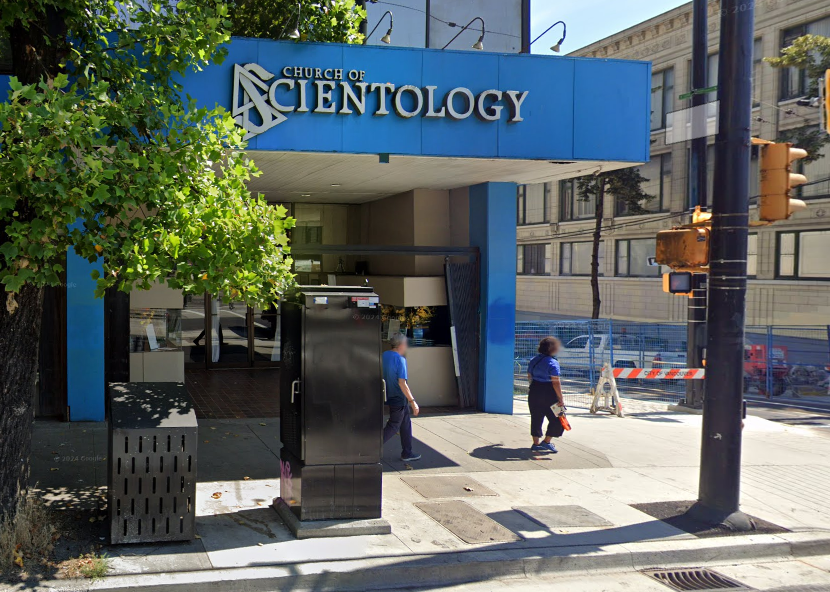 Vancouver teens attempt to storm the Scientology building