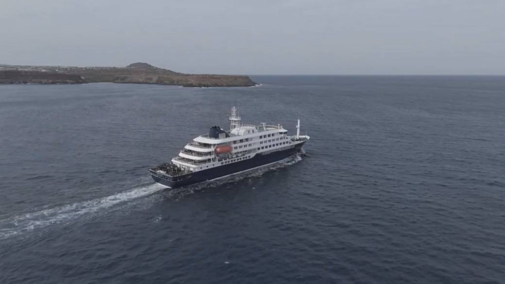 Click to play video: 'Canadians among passengers being monitored for deadly hantavirus'